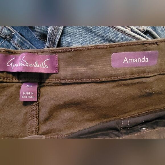 #396 Gloria Vanderbilt "Amanda" Olive Colored Jeans- Size: 26W - Picture 5 of 9